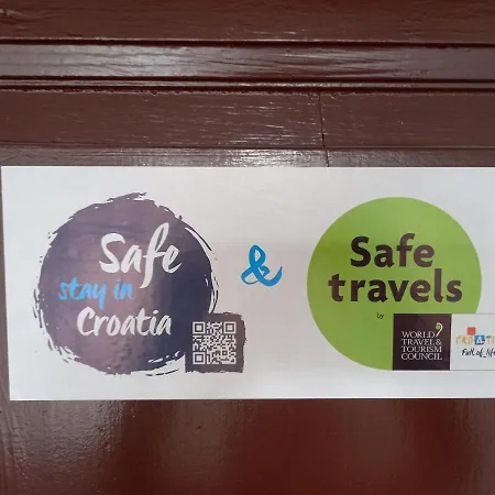 Valenti Готель типу 