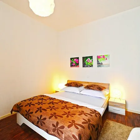 Valenti Bed and breakfast