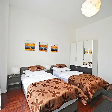 Valenti ベッド・アンド・ブレックファスト