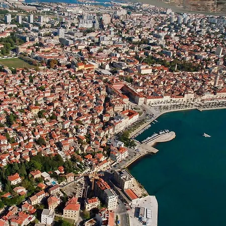 Valenti スプリト