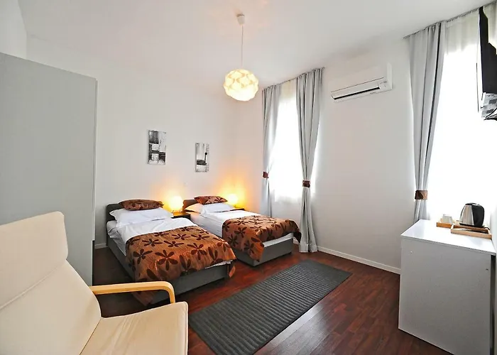 Valenti לינה וארוחת בוקר ספליט